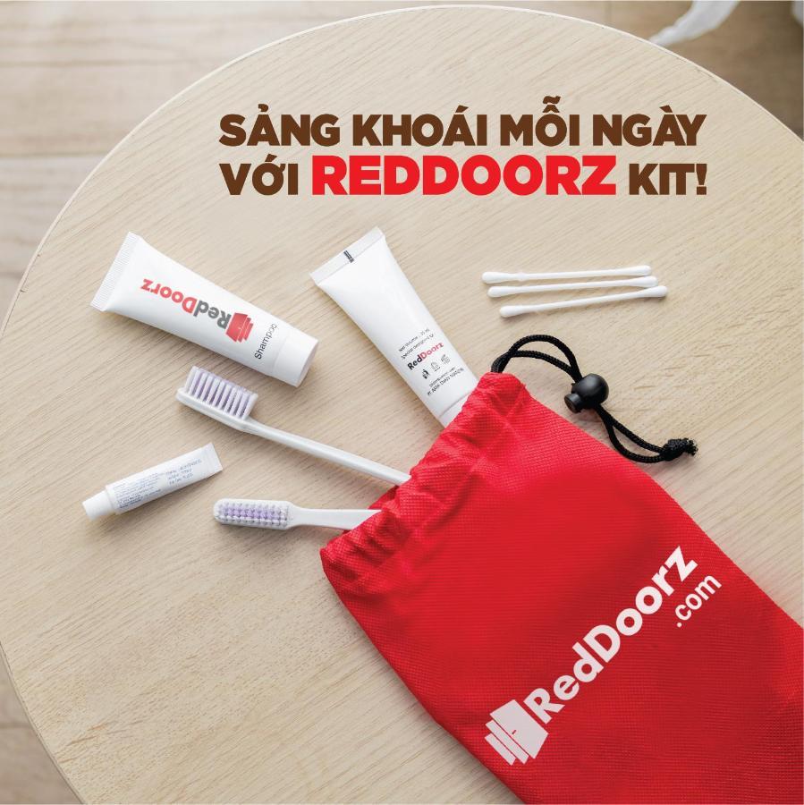 Bed and Breakfast Reddoorz Near Pho Co Ha Noi Hanoi Esterno foto
